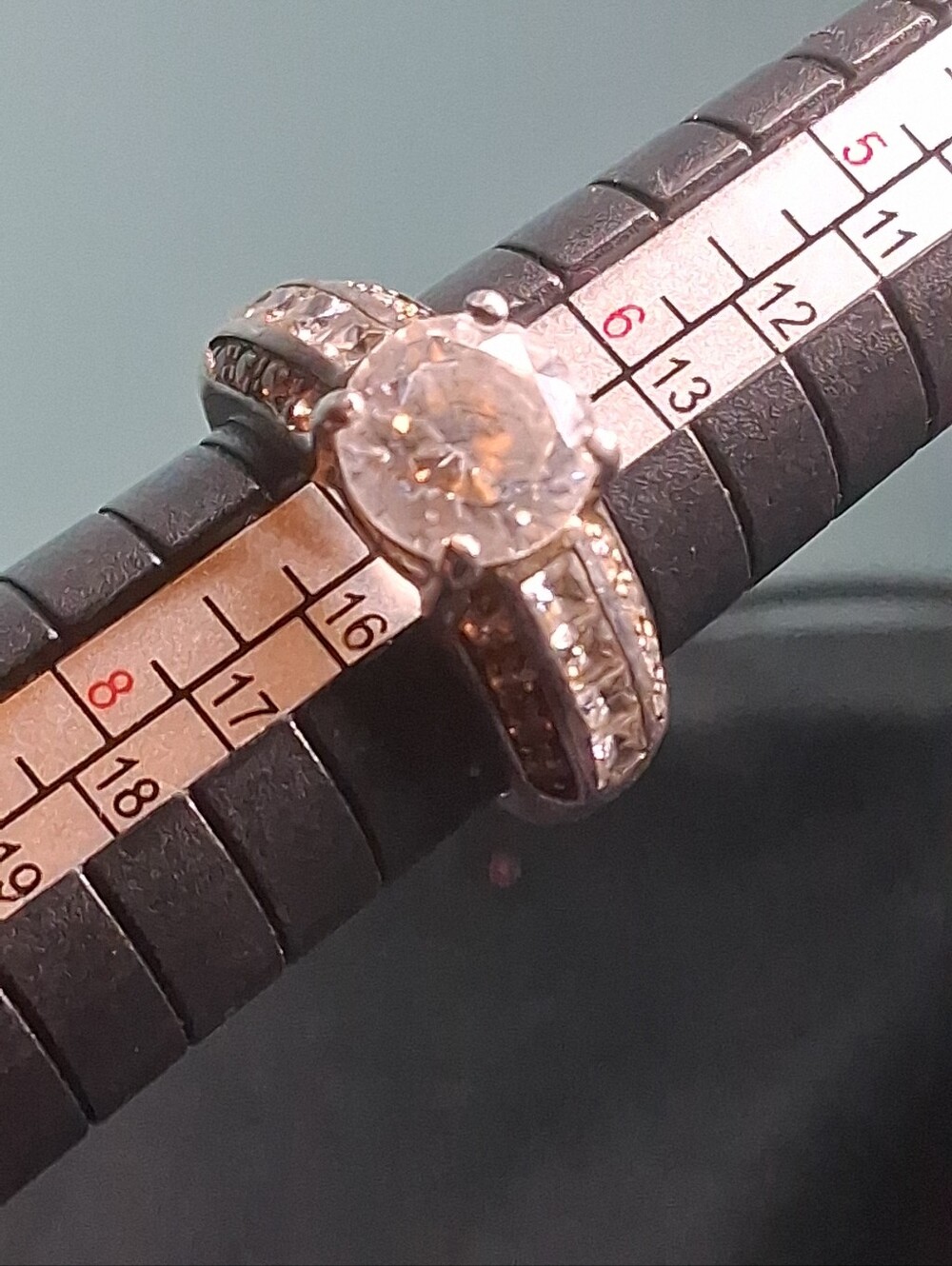 P7. 925 Sterling Silver Stamped NMI Round Cut Cubic Zirconia Size 7